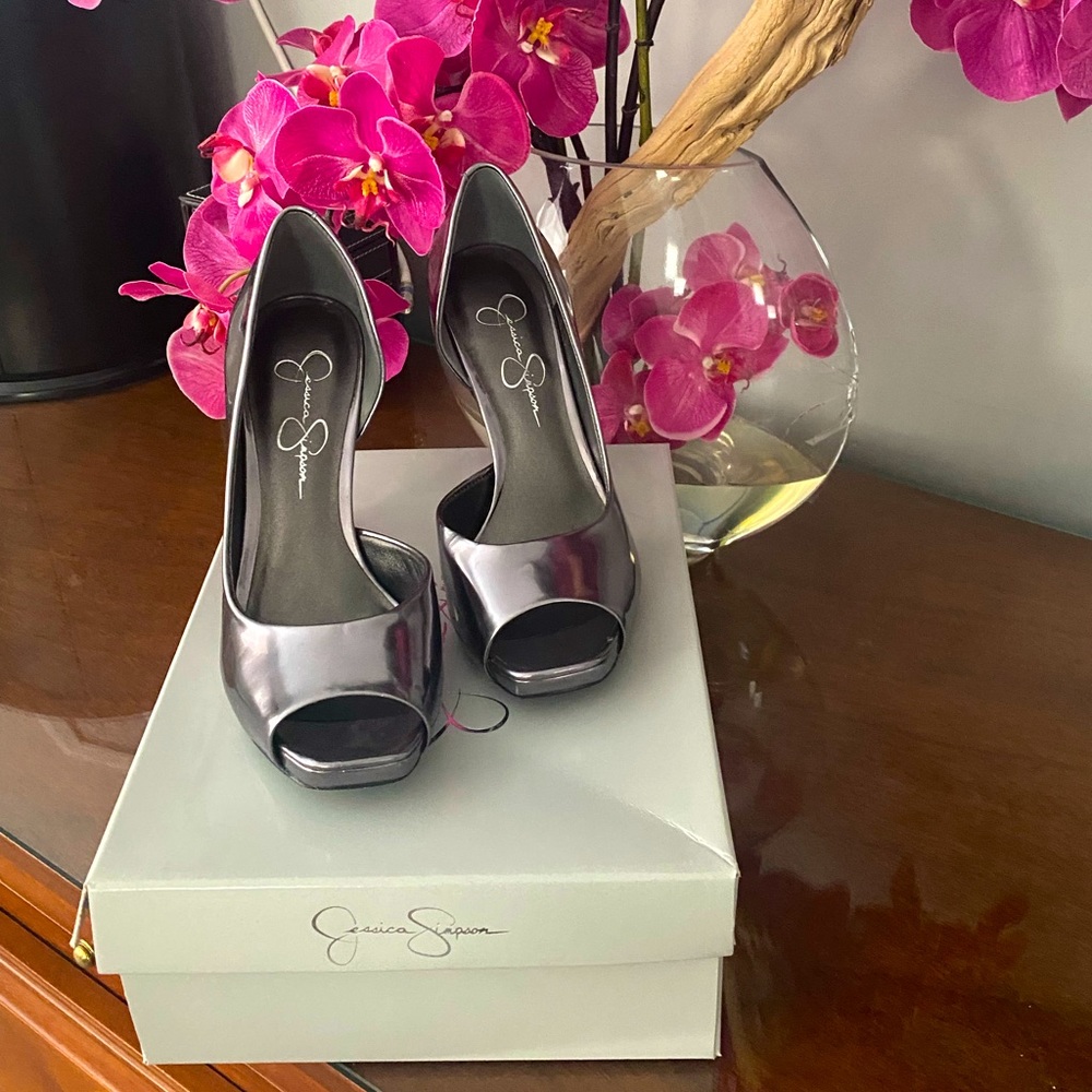 Jessica Simpson Metallic Heels